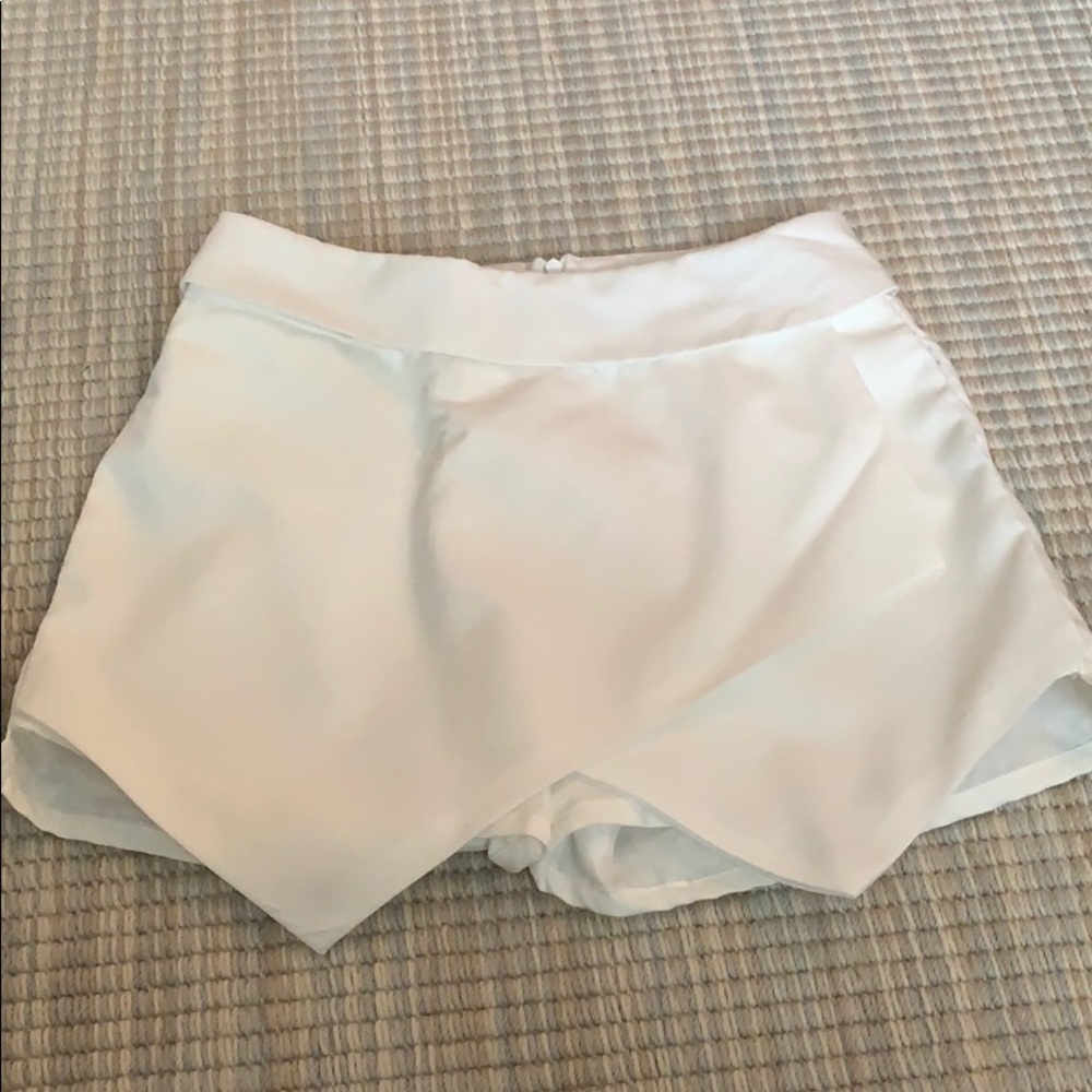 Envelope shorts
